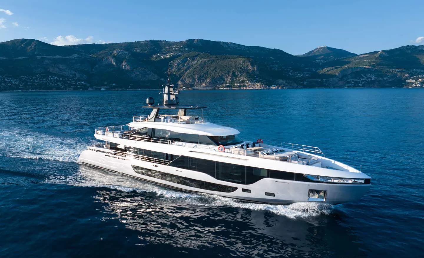 Azimut Océan One, Departs Saint-Jean-Cap-Ferrat