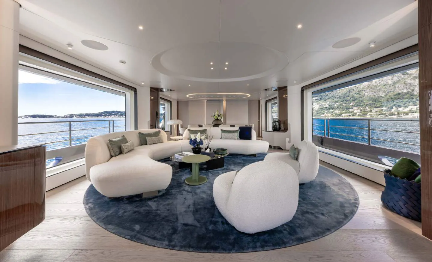 Azimut Océan One, Departs Saint-Jean-Cap-Ferrat