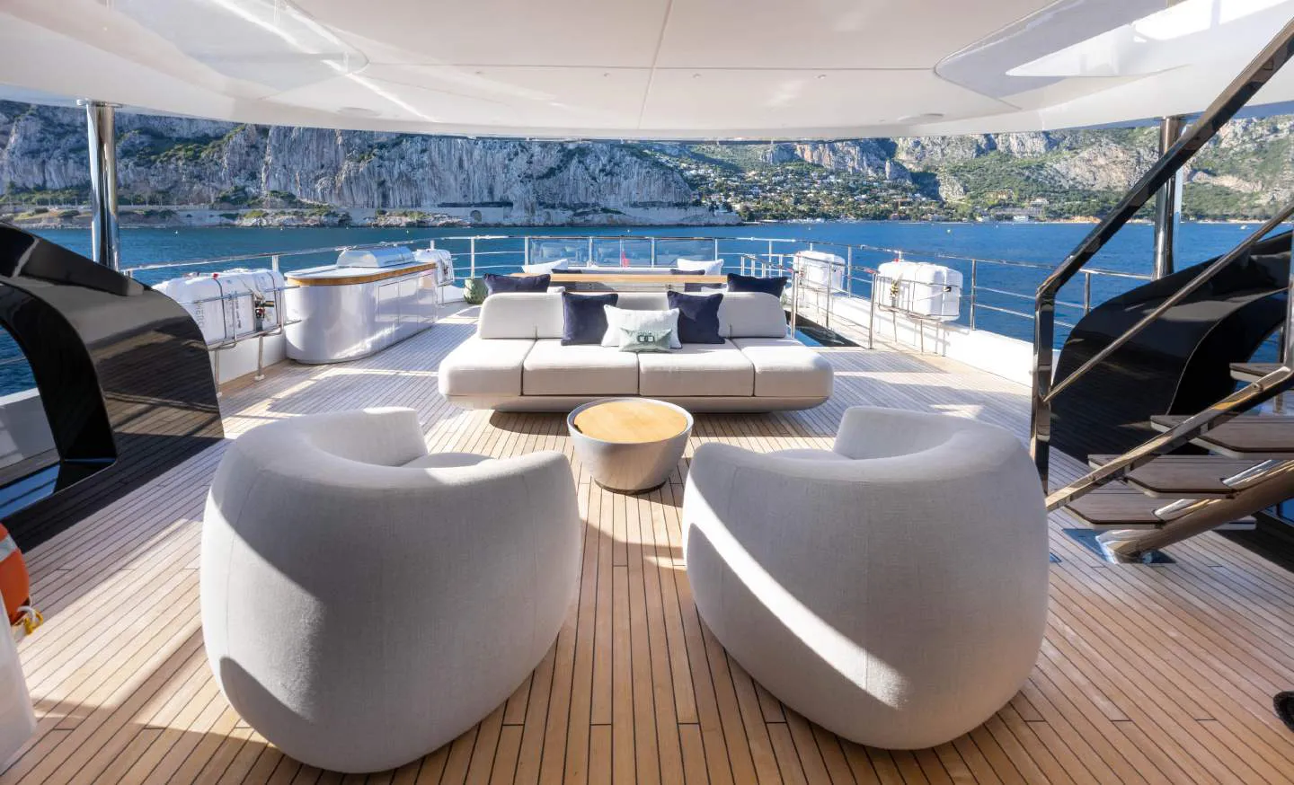 Azimut Océan One, Departs Saint-Jean-Cap-Ferrat