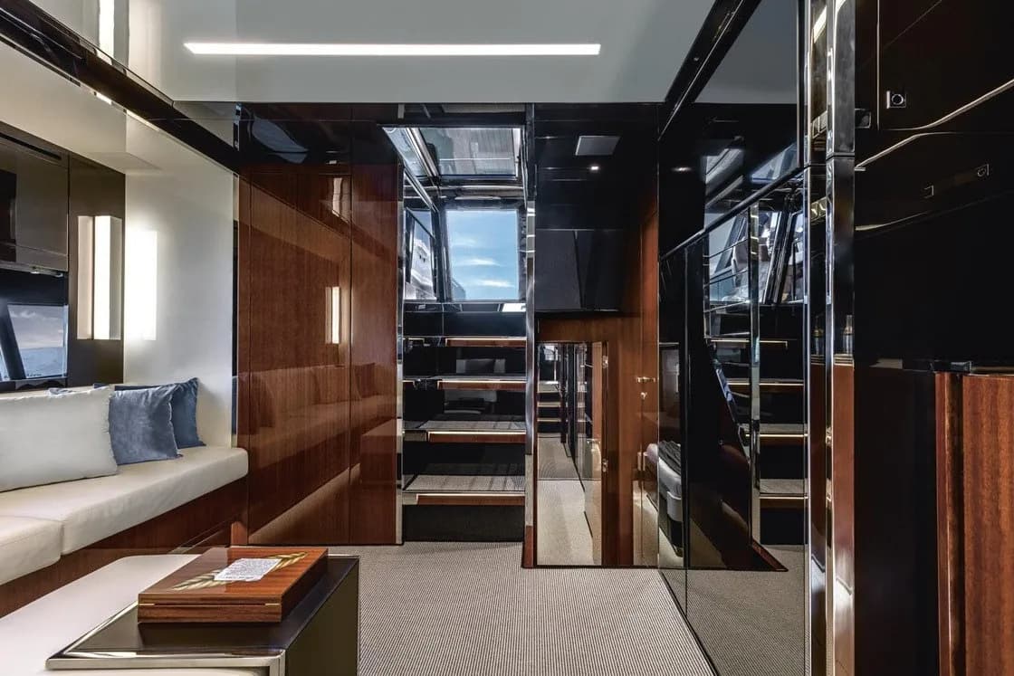 Riva Rivale 56, Departs Antibes